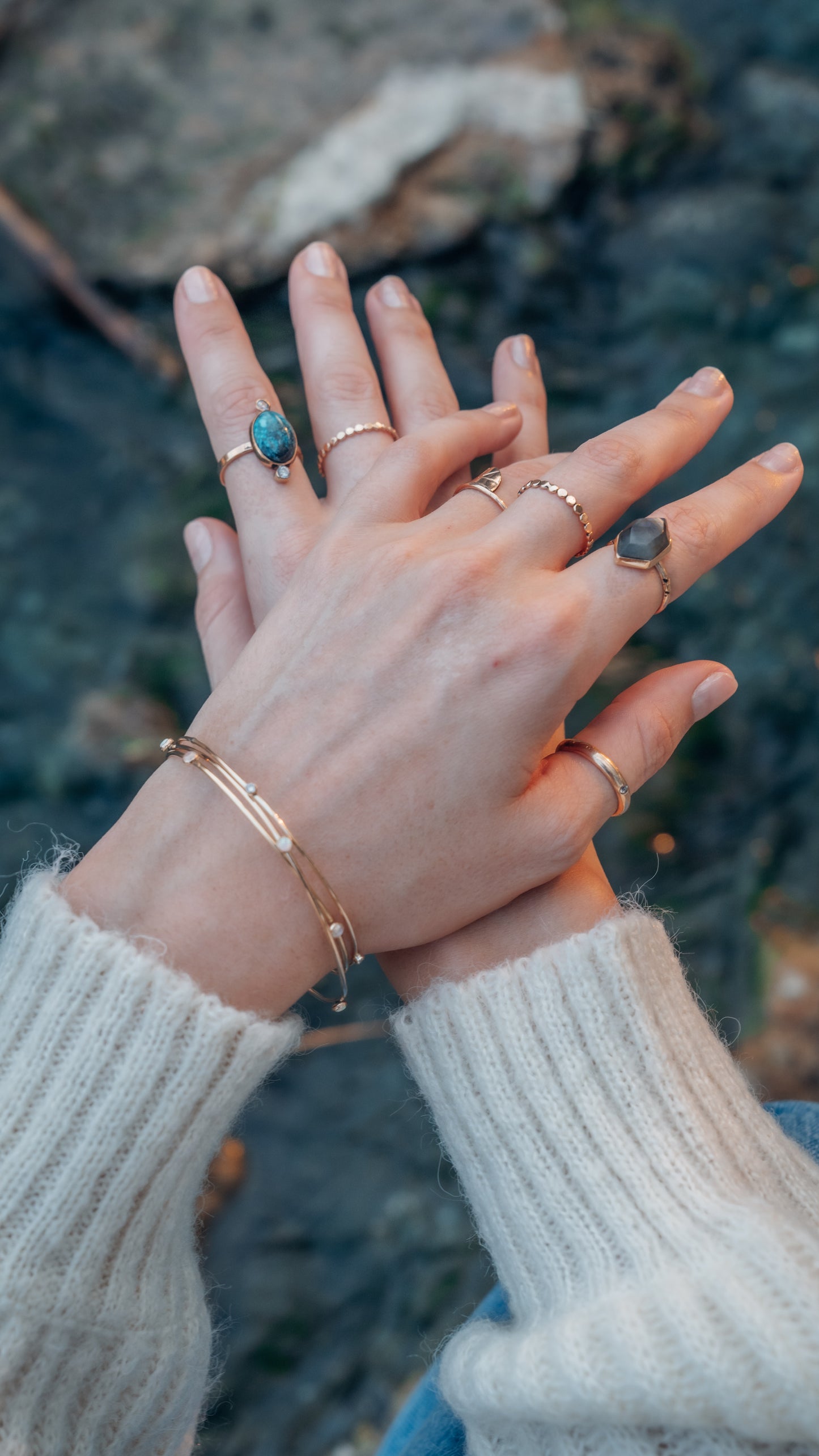 ELEMENTAL LABRADORITE RING